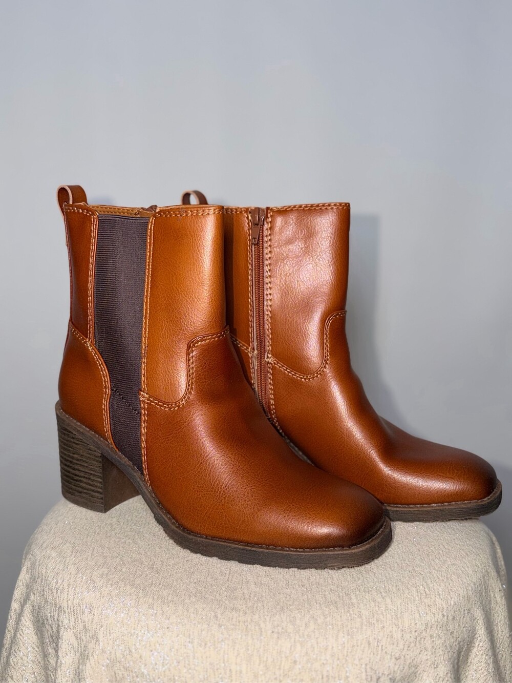 Zodiac Claret Chelsea Boots Women Brown Faux Leather Square Toe Heels
